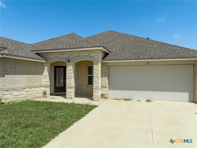 Building Photo - 6117 Verde Dr