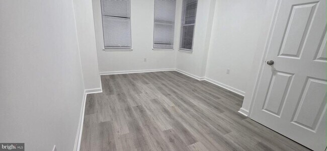 Building Photo - 2233 N 16th St