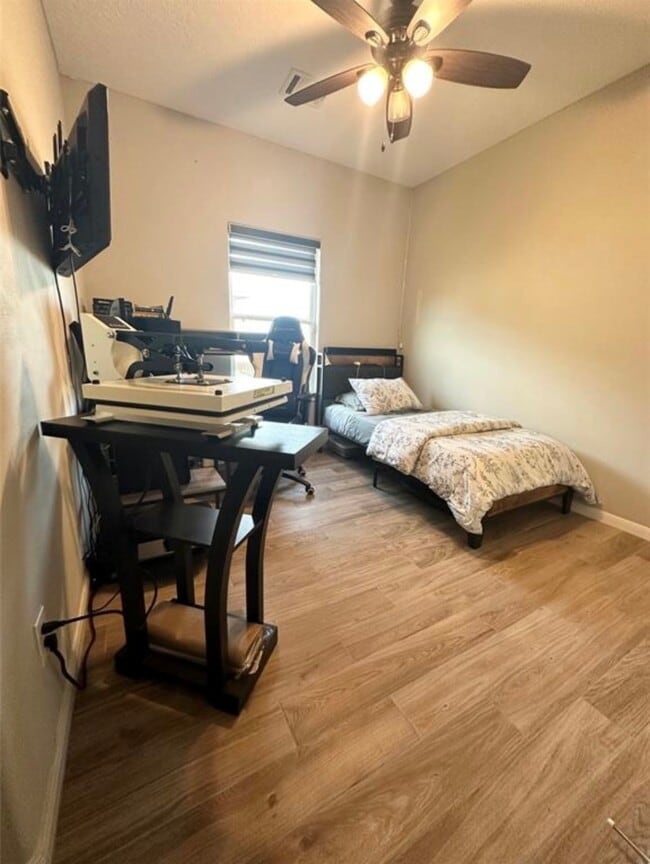 Building Photo - 844 Rd 5109