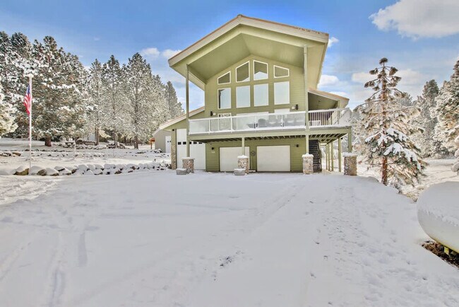 Building Photo - 130 Par Dr