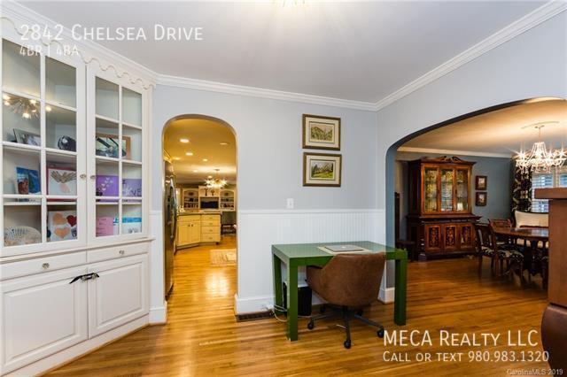Building Photo - 2842 Chelsea Dr