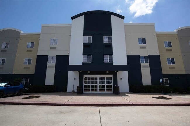 Building Photo - 12254 Farm to Market 1960 Rd W