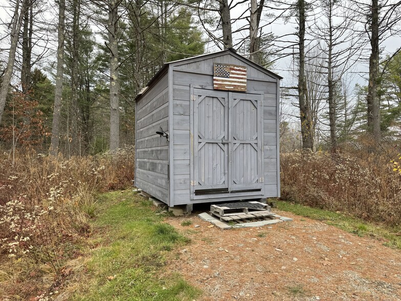 Building Photo - 49 Fort Point Cove Rd