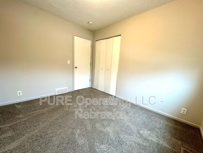 Building Photo - 5224 Bauman Ave