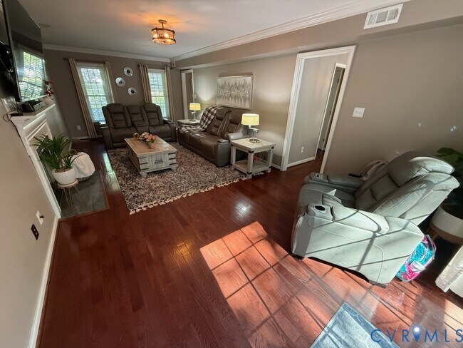 Building Photo - 5421 Pleasant Grove Ln