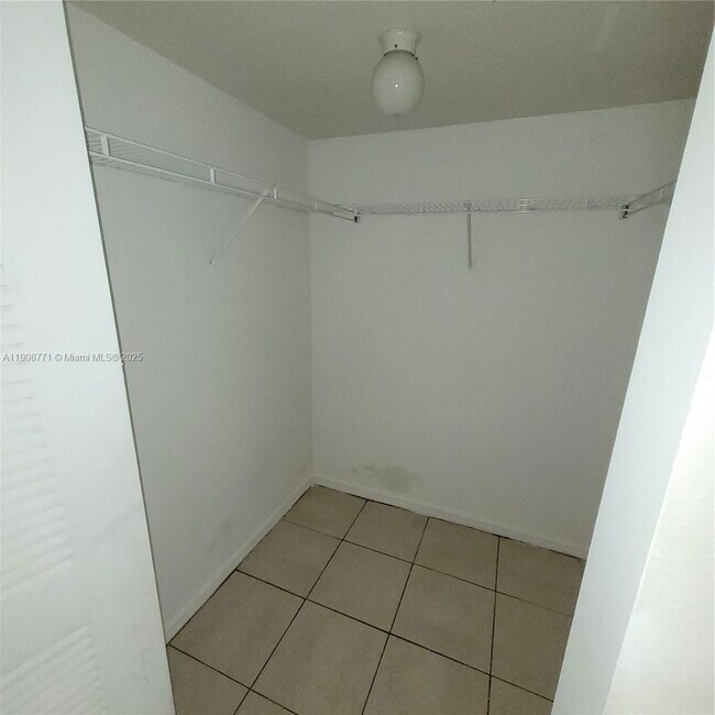 Building Photo - 17612 NW 25th Ave