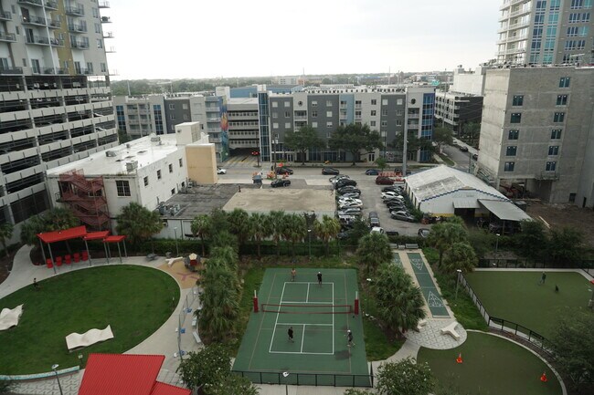 No obstructed views - 1208 E Kennedy Blvd