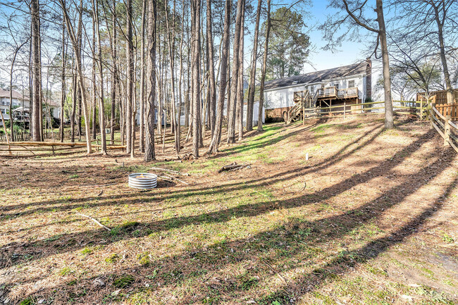 Building Photo - 2045 Trowbridge Ct