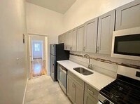 Building Photo - 1 bedroom in BRONX NY 10471