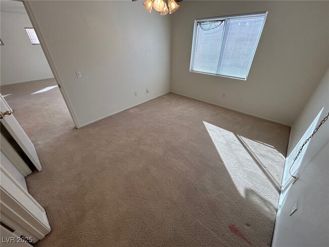 Building Photo - 5325 Clover Blossom Ct