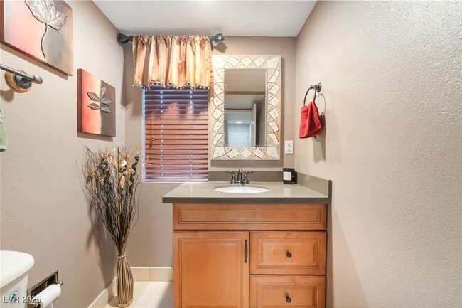 Building Photo - 1038 Tam O Shanter