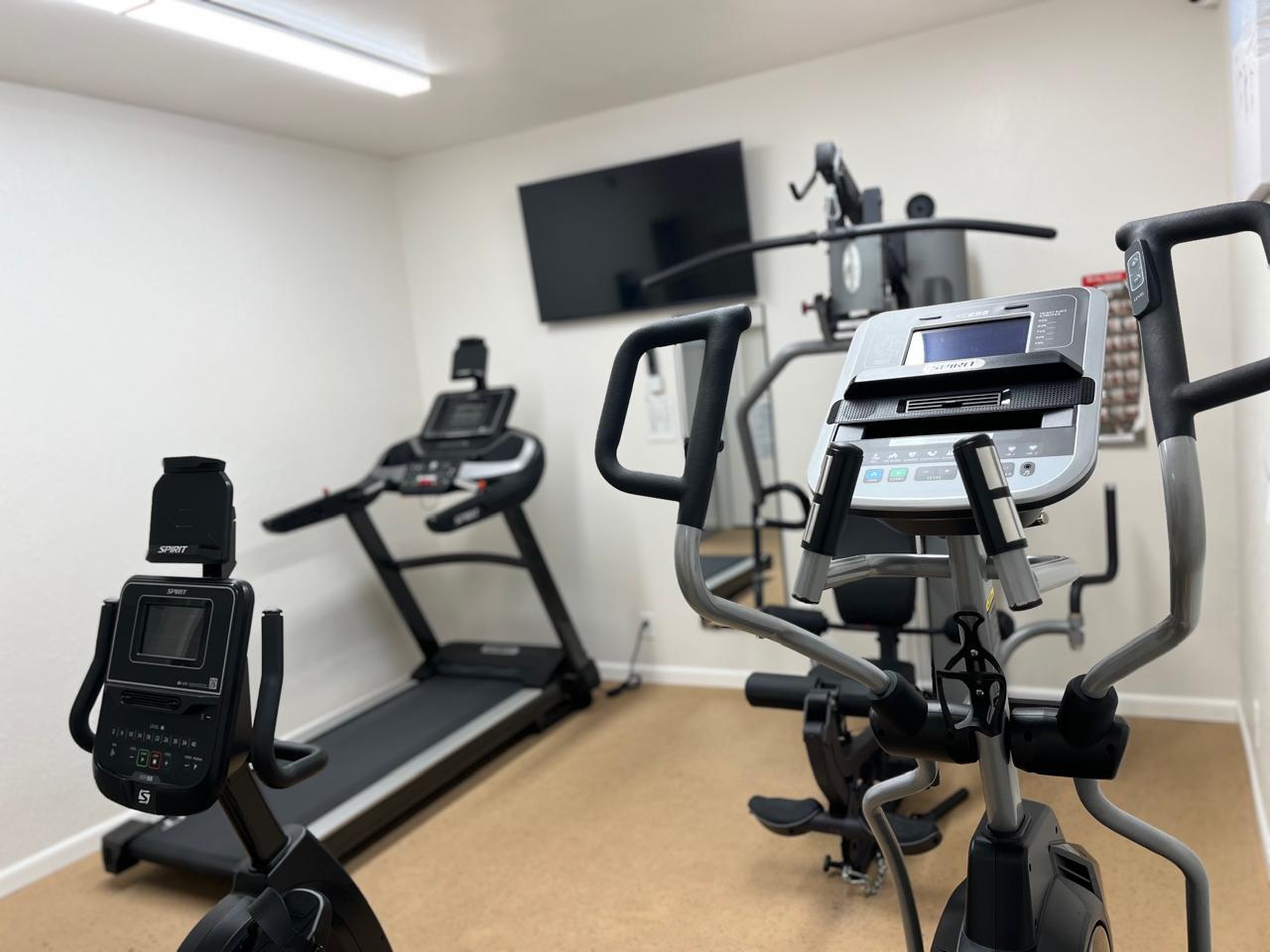 Building Photo - 245 S Helix Ave