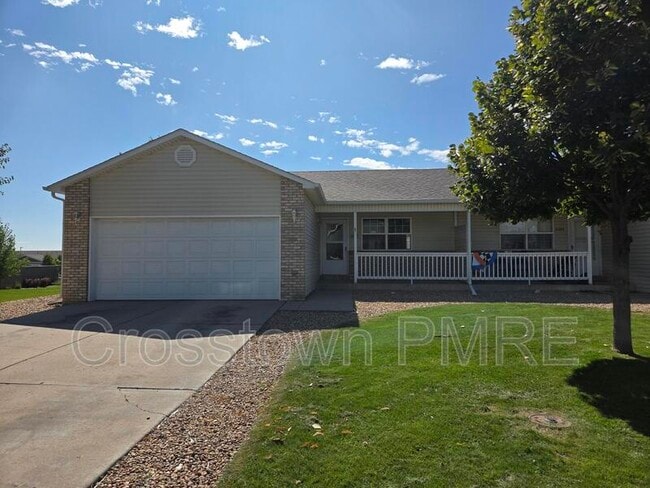 Primary Photo - 2322 Quay St