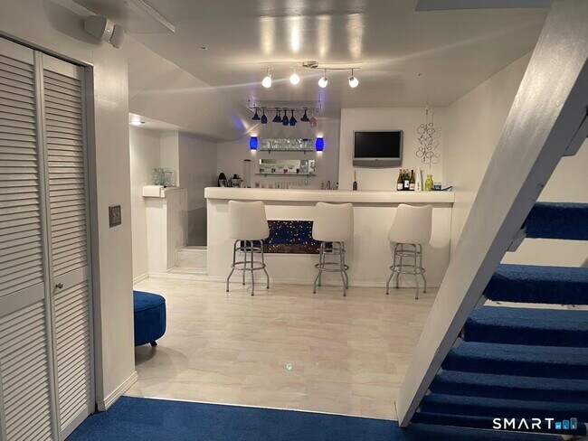 Building Photo - 448 Cypress Rd