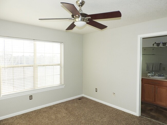 Building Photo - 7772 E 29th Ave