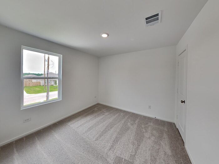 Building Photo - 25687 Roy Rogers Ct