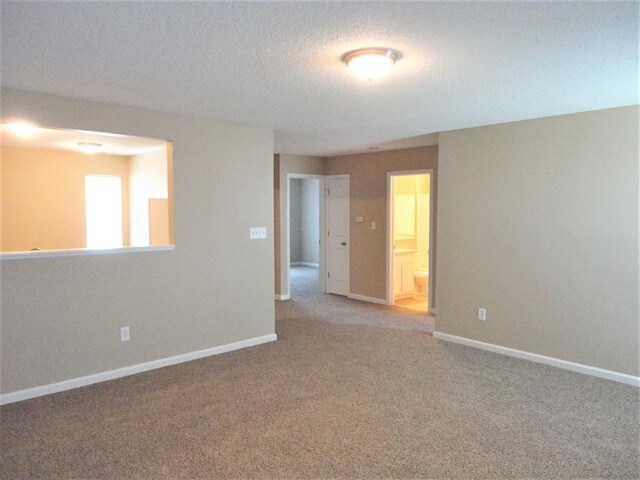 Building Photo - 9684 Thomas Ln