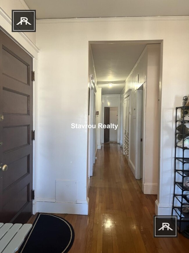 Building Photo - 3 bedroom in Brookline MA 02445
