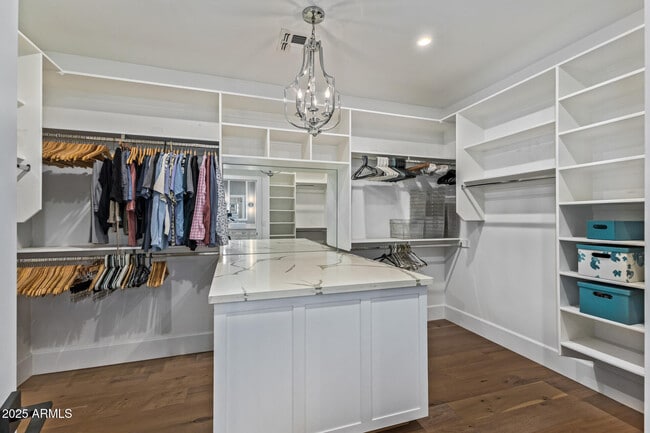 Building Photo - 3810 E Campbell Ave