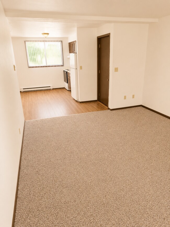 Building Photo - Tremont Apartments