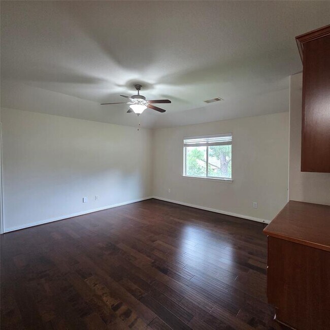 Building Photo - 26101 Brickhill Dr
