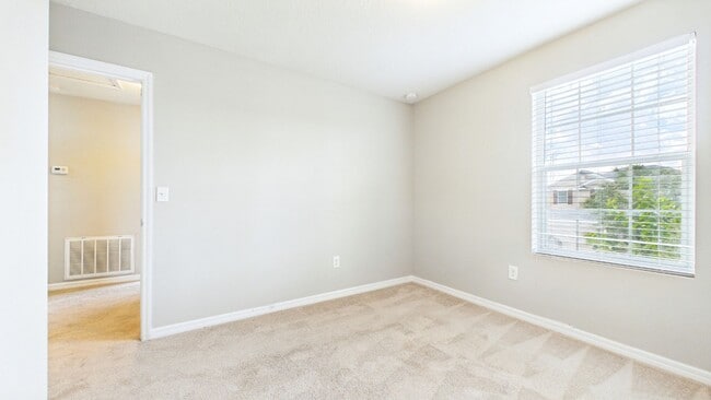 Building Photo - 4-Bedroom Home with Spacious Layout in Ayersworth Glen – Wimauma, FL