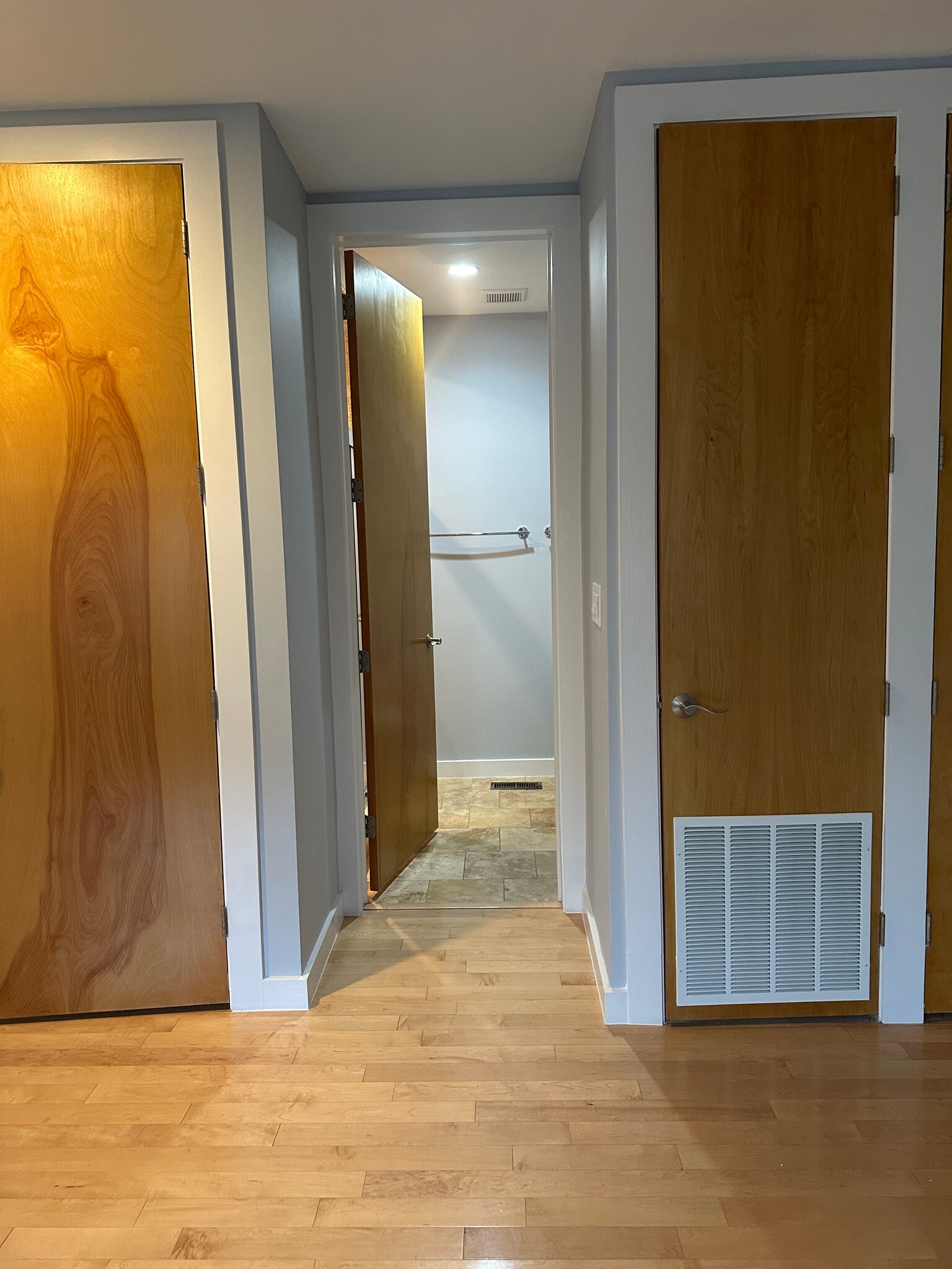 Entry to bathroom 3 in bedroom 3 - 1207 Lamont St NW