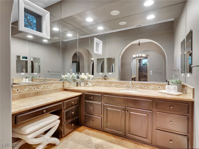 Building Photo - 12056 Royal Dolnoch Ct