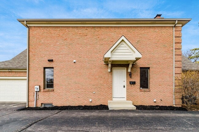 Building Photo - 4841 Dierker Rd