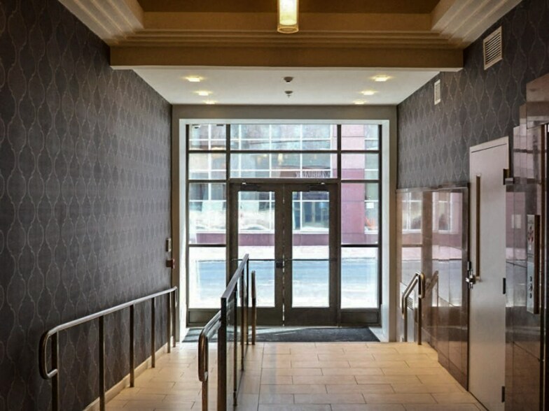 Building Photo - 114 State St
