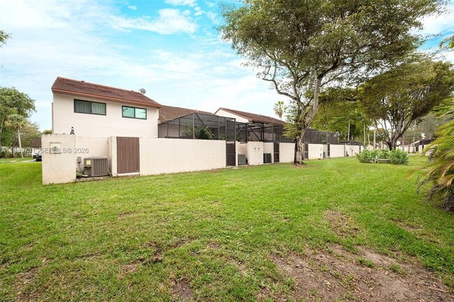 Building Photo - 9079 SW 133rd Ct