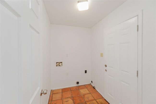 Building Photo - 13406 Effingham St