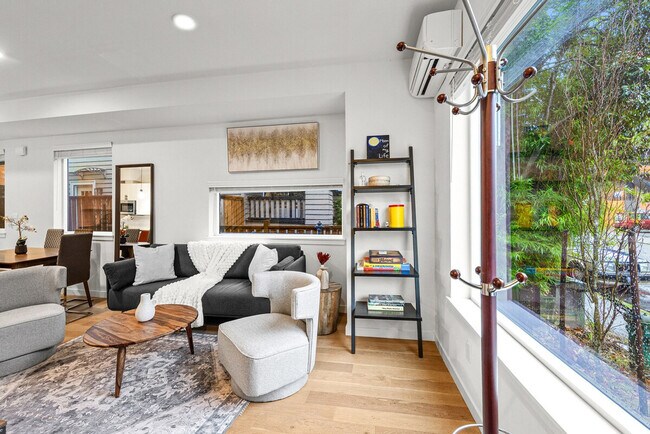 Building Photo - 5201 Brooklyn Ave NE