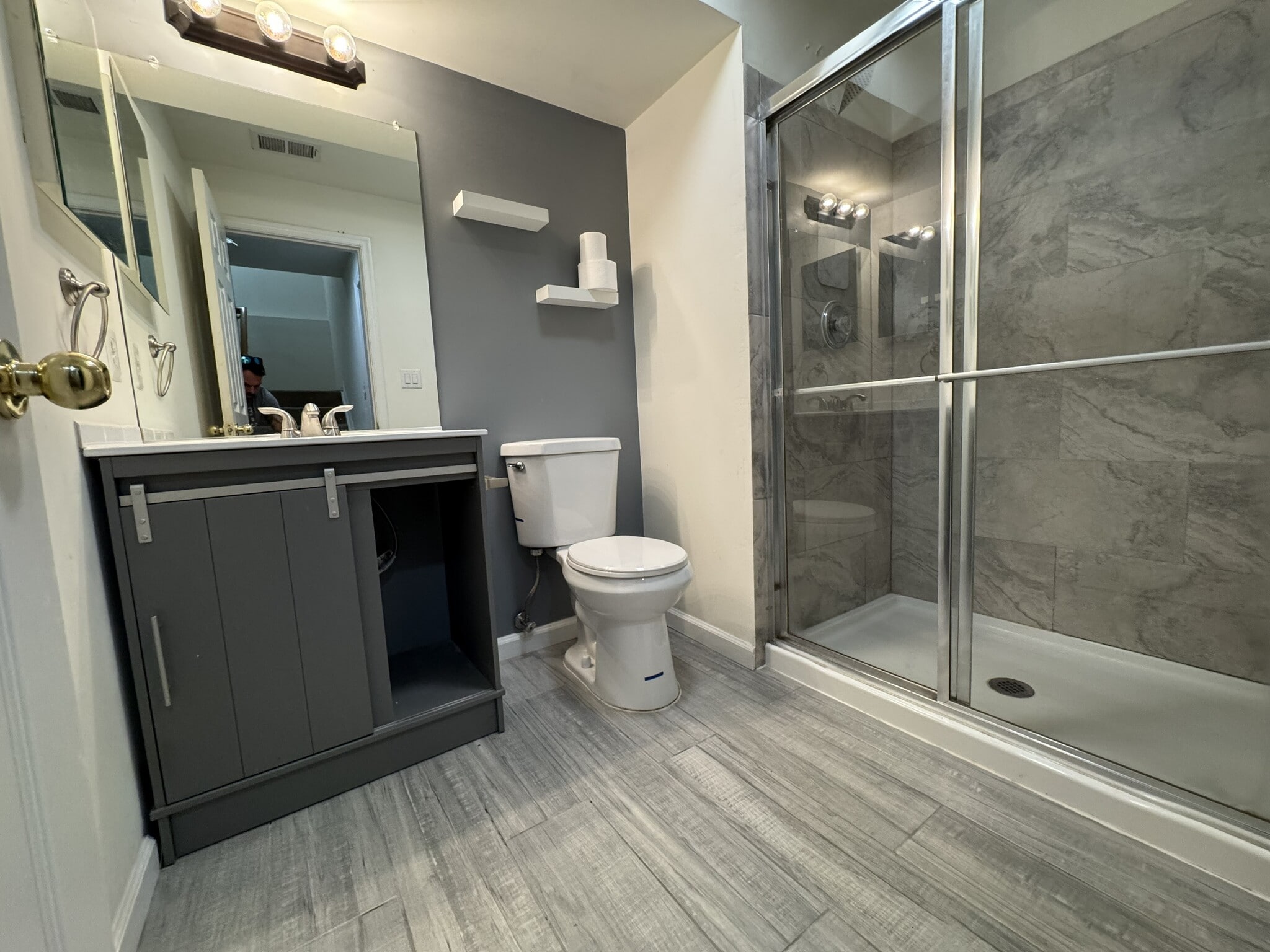 basement bathroom - 336 Baish Dr SE