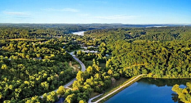 Building Photo - 1400 Prairie Creek Dr