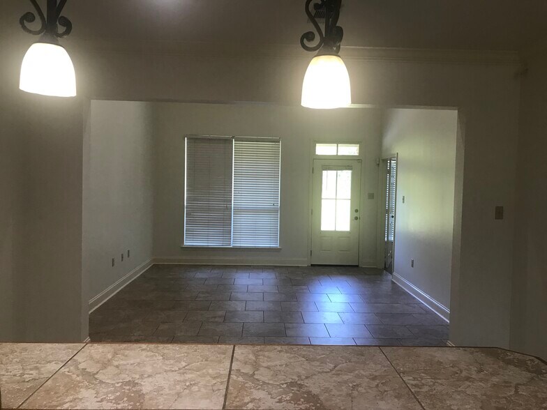 Living Room - 37150 Woodgate Ave