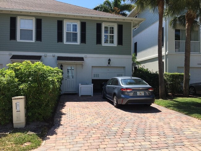 Building Photo - 3277 E Community Dr