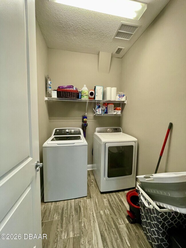 Building Photo - 71 Pienza Ave