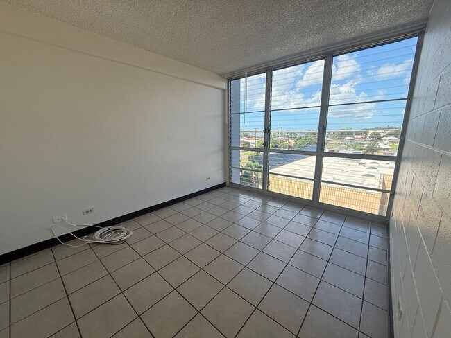 Building Photo - Kauhale in Aiea 2 bedroom 1 bath with 1 assigned parking stall