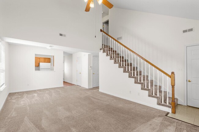 Building Photo - 2405-2407-2407 Northampton Dr