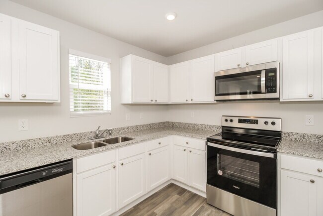 Building Photo - 146 Fields Crossing