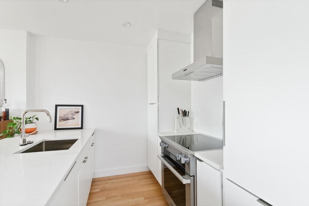 Building Photo - 75 Appleton St