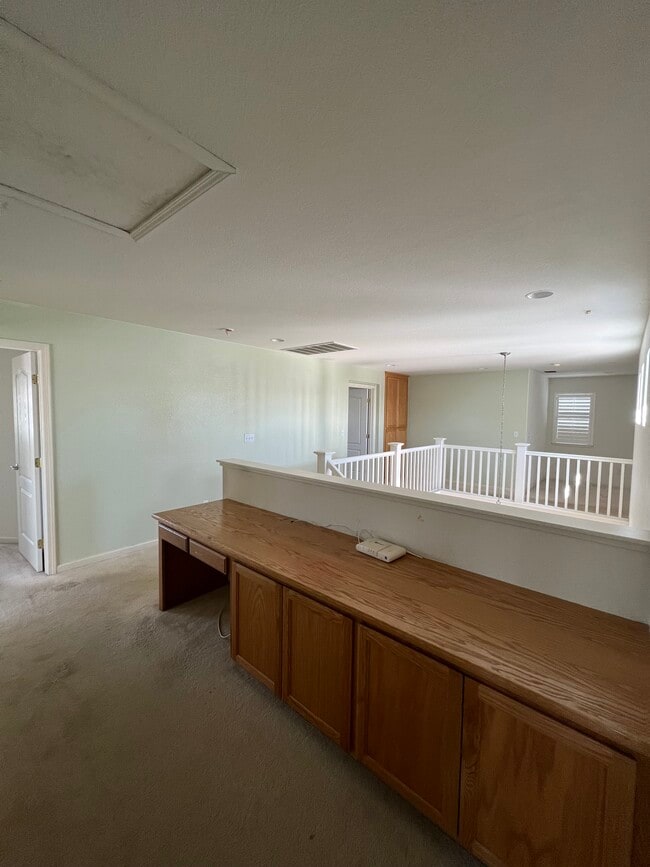 Building Photo - 2636 Carson Way