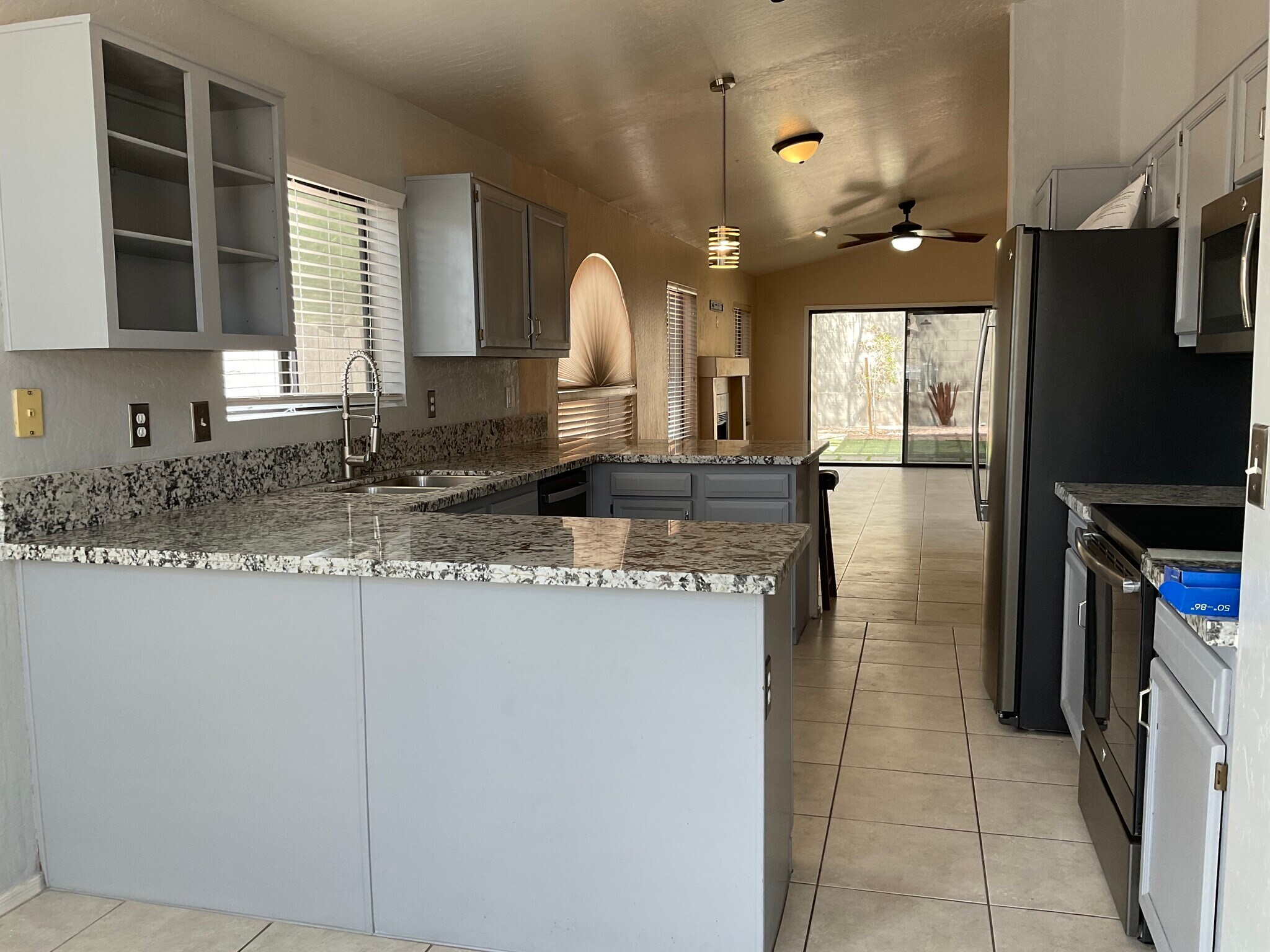 Building Photo - 3872 E Mountain Sky Ave