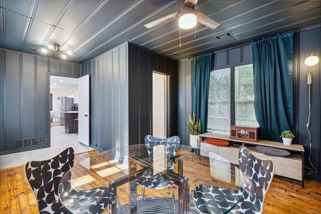 Building Photo - 2435 W 10th St