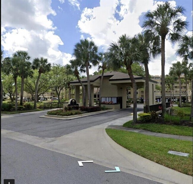 Building Photo - 13618 Greenfield Dr