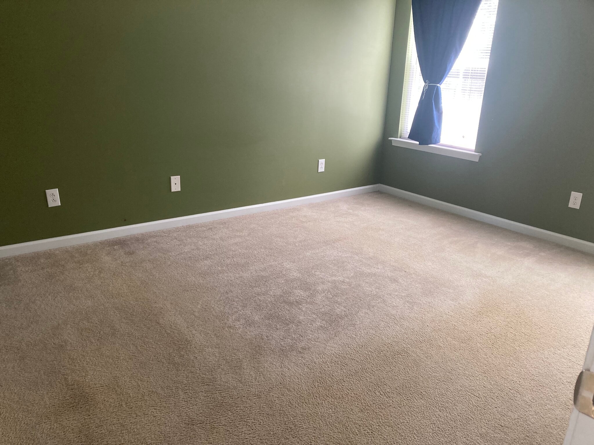 ground level bedroom - 381 Indian Branch Dr