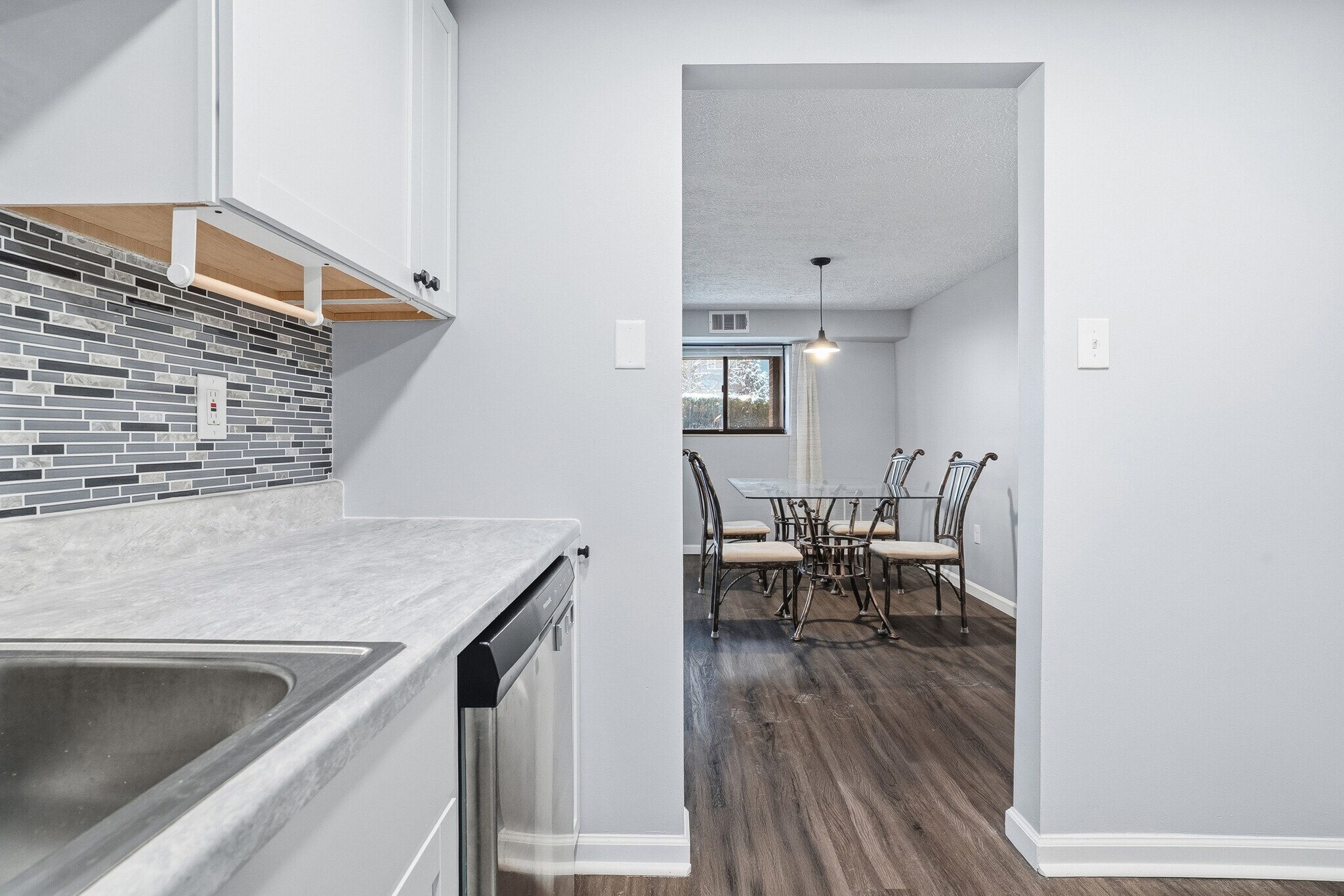 Building Photo - 1204 Dutilh Rd