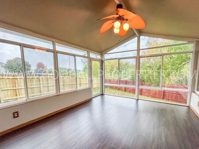 Building Photo - 3 Bedroom, 2.5 Bathroom in Waukee