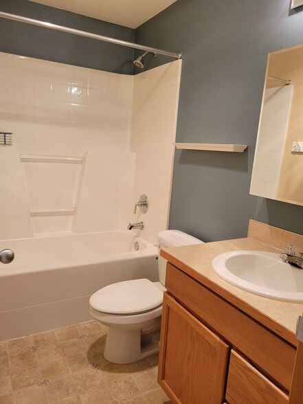 Building Photo - Suburban Serenity Nestled in the Heart of Lake Stevens